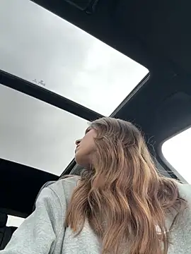 Snapshot of JuicyFruits93 chatting on March 17, 2026, 11:24 am JuicyFruits93 online show from March 17, 2026, 11:24 am