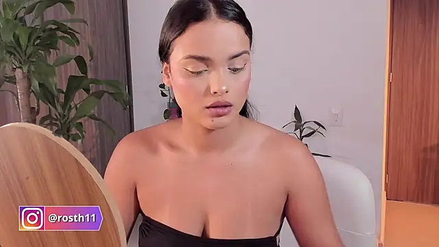 rossth1 online show from October 9, 2025, 7:34 pm