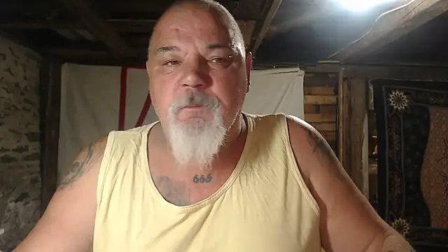 Snapshot of Newfiesausage1972 chatting on June 23, 2026, 8:01 am Newfiesausage1972 online show from June 23, 2026, 8:01 am