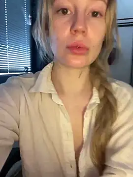 Snapshot of meanexx chatting on February 26, 2026, 7:07 am meanexx online show from February 26, 2026, 7:07 am