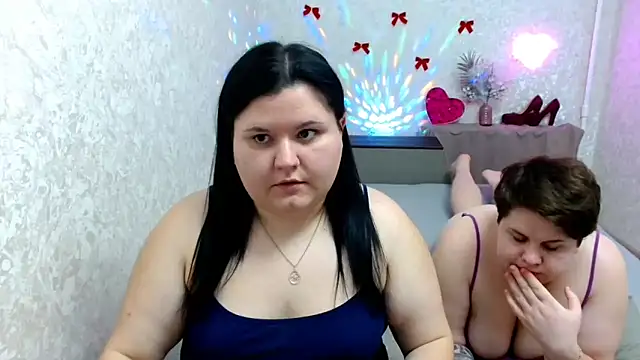 BeckyAndHellen online show from December 18, 2024, 2:28 pm