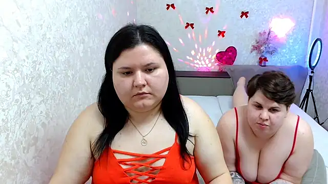 BeckyAndHellen online show from January 31, 2025, 8:43 pm