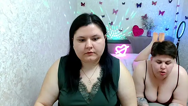 BeckyAndHellen online show from March 21, 2025, 8:08 pm