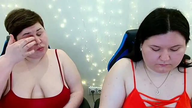 BeckyAndHellen online show from May 5, 2026, 12:24 pm