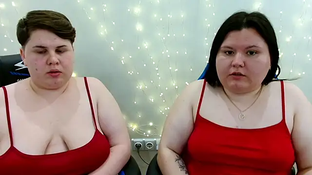 BeckyAndHellen online show from June 3, 2026, 7:08 pm