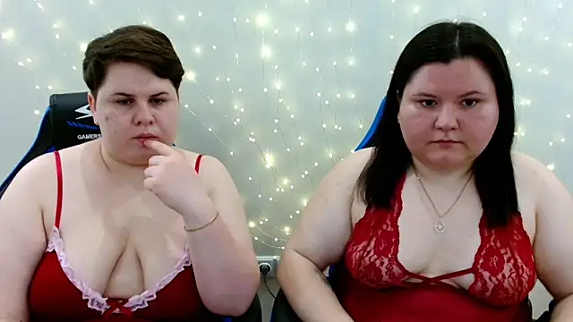 BeckyAndHellen online show from June 17, 2026, 10:17 am