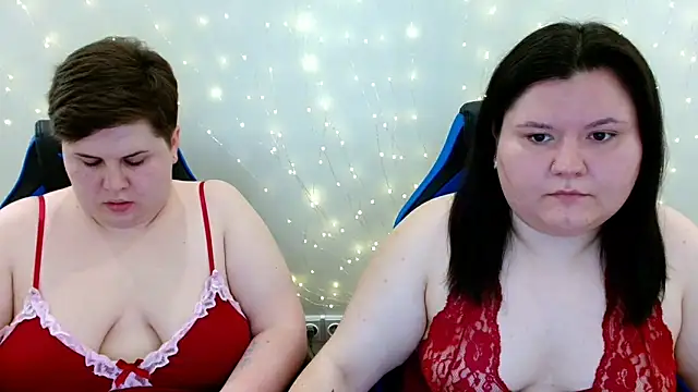 BeckyAndHellen online show from June 19, 2026, 11:03 am
