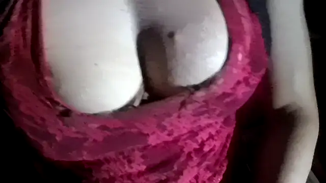 Snapshot of MartaMoon96 chatting on September 18, 2025, 2:02 am MartaMoon96 online show from September 18, 2025, 2:02 am