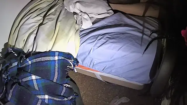 Snapshot of MartaMoon96 chatting on October 27, 2025, 3:49 pm MartaMoon96 online show from October 27, 2025, 3:49 pm