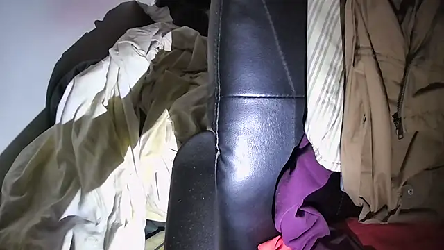 Snapshot of MartaMoon96 chatting on October 28, 2025, 10:45 pm MartaMoon96 online show from October 28, 2025, 10:45 pm