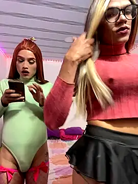 Snapshot of big_girl21cm chatting on October 30, 2025, 12:56 am big girl21cm online show from October 30, 2025, 12:56 am