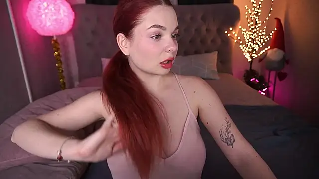 Snapshot of CarolinaDia chatting on December 30, 2024, 3:47 am CarolinaDia online show from December 30, 2024, 3:47 am