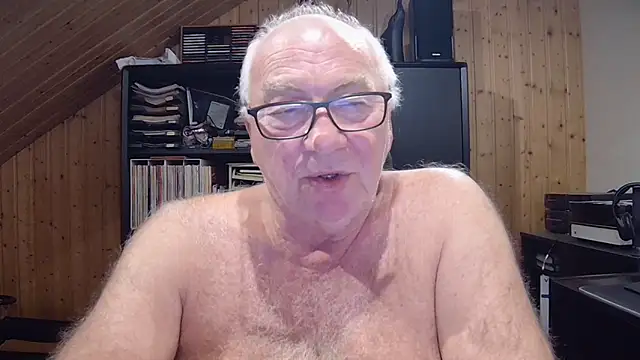 Snapshot of biggandybig chatting on September 28, 2025, 2:17 am biggandybig online show from September 28, 2025, 2:17 am