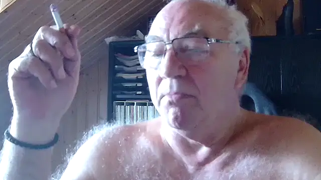 Snapshot of biggandybig chatting on March 30, 2026, 9:54 am biggandybig online show from March 30, 2026, 9:54 am