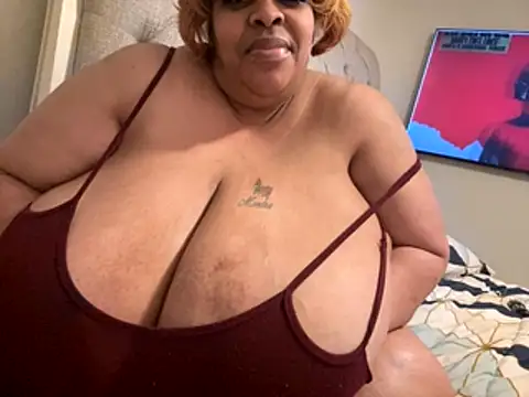 Missredboneo12 online show from November 15, 2025, 5:27 am