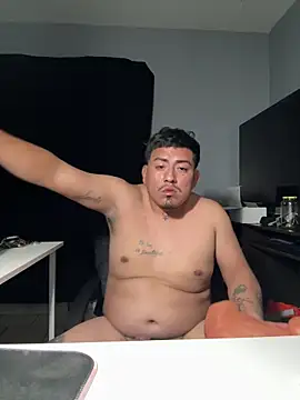 Snapshot of Luisrtrrr chatting on December 18, 2025, 6:19 am Luisrtrrr online show from December 18, 2025, 6:19 am