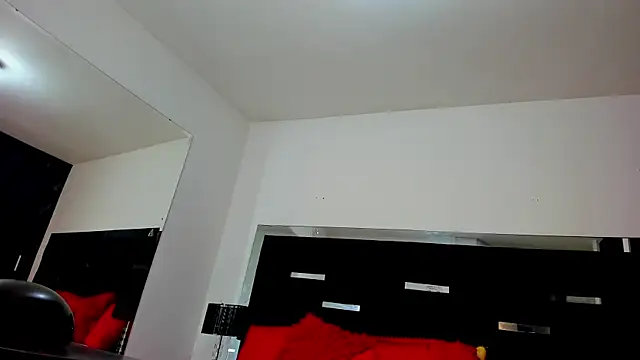 Loremhotsex online show from September 27, 2025, 7:30 pm