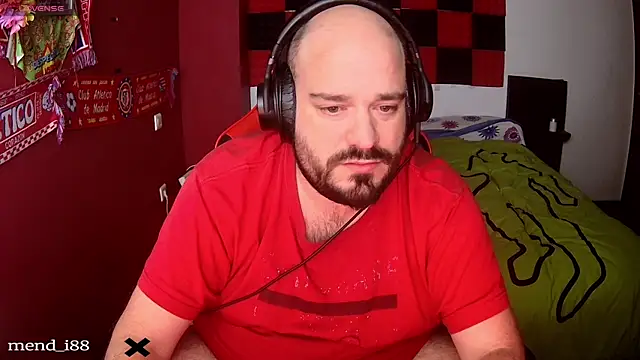 menditeta1 online show from December 17, 2025, 8:04 pm