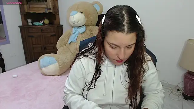 alexia 87 online show from April 28, 2026, 2:21 am