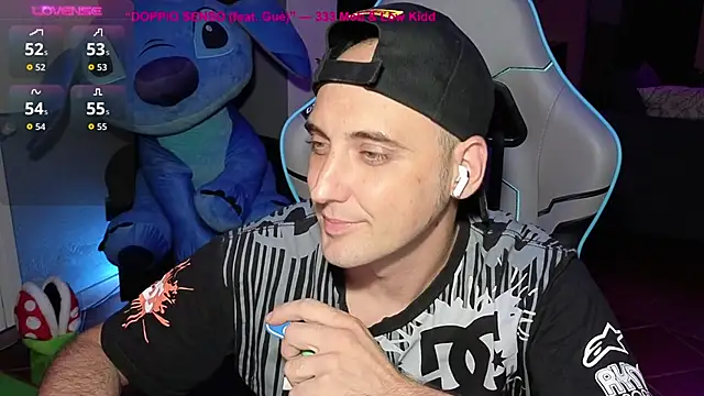 Gil gamesh90 online show from September 24, 2025, 5:27 pm