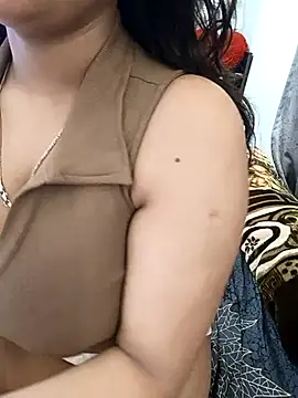 Divya girl online show from March 16, 2026, 8:13 pm