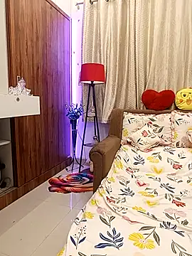Divya girl online show from June 16, 2026, 11:46 am