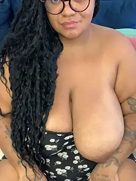 SweetLizzyBBW online show from June 19, 2026, 2:43 pm