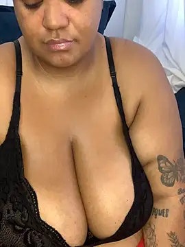 SweetLizzyBBW online show from July 16, 2026, 3:40 pm