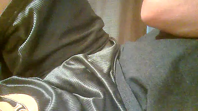 nuttinbuttcock69 online show from June 3, 2026, 5:07 pm