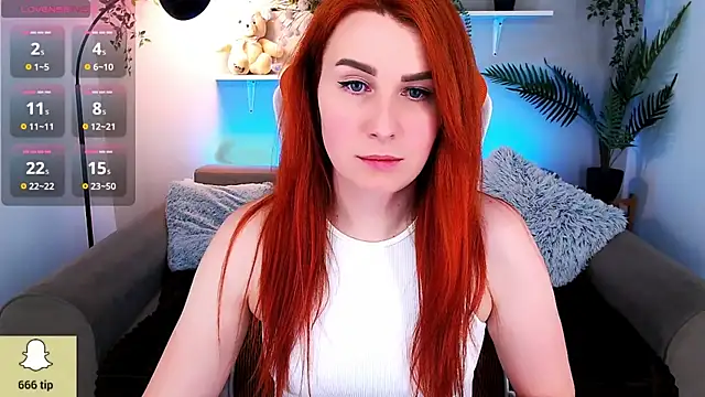 YrKiraXO online show from February 28, 2025, 11:23 pm