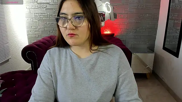 Snapshot of conniejames_m chatting on October 2, 2025, 12:45 pm conniejames m online show from October 2, 2025, 12:45 pm