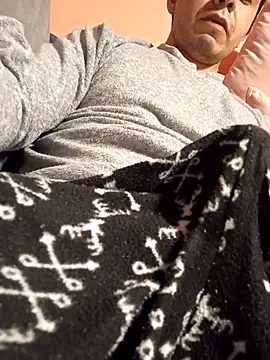 GuapoCoqueto online show from November 14, 2025, 6:56 am