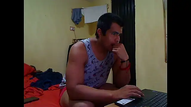 Snapshot of lozter345 chatting on October 7, 2025, 11:35 pm lozter345 online show from October 7, 2025, 11:35 pm