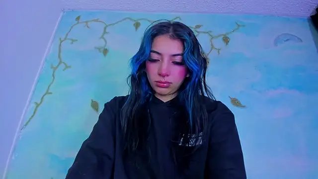 SaturnooStonee online show from December 2, 2025, 1:22 am