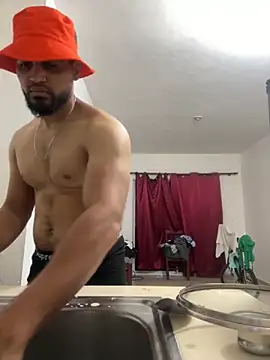 luismanuel 1998 online show from March 27, 2026, 11:59 pm