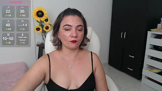 ana milf online show from December 16, 2024, 2:04 am