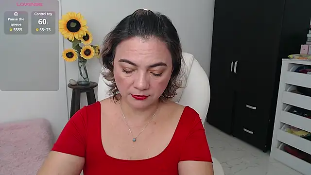 ana milf online show from December 16, 2024, 1:22 pm