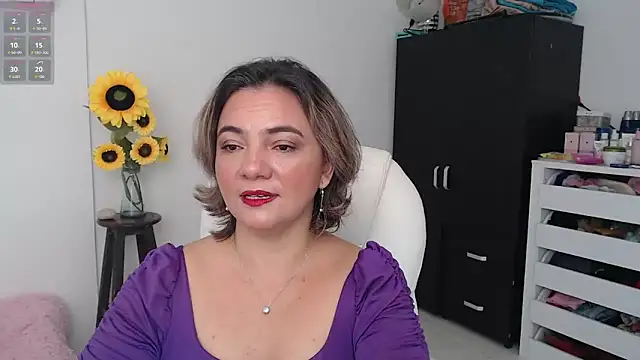 ana milf online show from December 21, 2024, 12:27 pm