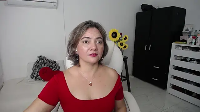 ana milf online show from March 11, 2025, 3:02 pm