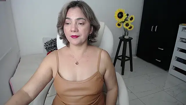 ana milf online show from March 13, 2025, 10:21 pm