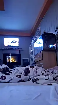 Snapshot of Mate233 chatting on December 28, 2024, 8:16 am Mate233 online show from December 28, 2024, 8:16 am