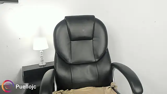 Xander Str0ng online show from May 6, 2026, 11:37 am