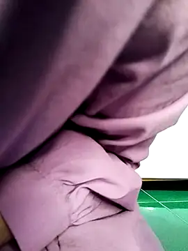 Snapshot of Mie610 chatting on November 1, 2025, 6:04 am Mie610 online show from November 1, 2025, 6:04 am