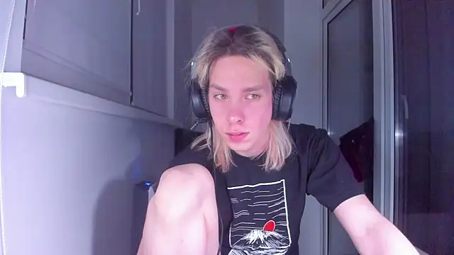 Snapshot of matt_spark chatting on February 23, 2025, 2:07 am matt spark online show from February 23, 2025, 2:07 am