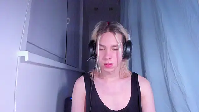 Snapshot of matt_spark chatting on February 25, 2025, 12:14 am matt spark online show from February 25, 2025, 12:14 am