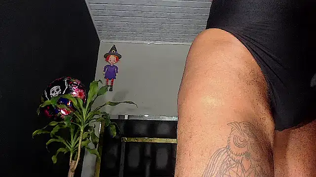 Kitie Petarda online show from November 8, 2025, 4:56 am