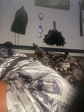 Snapshot of CUMQUEEN-XXX69 chatting on November 17, 2025, 11:10 pm CUMQUEEN-XXX69 online show from November 17, 2025, 11:10 pm