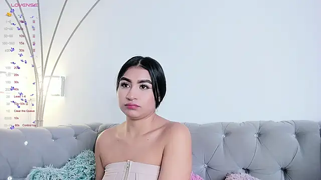 Zayda 1 online show from January 3, 2025, 7:07 pm