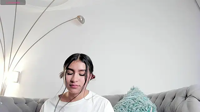 Zayda 1 online show from January 12, 2025, 1:21 am