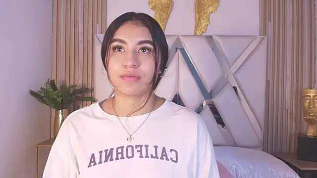 Zayda 1 online show from October 10, 2025, 3:11 pm